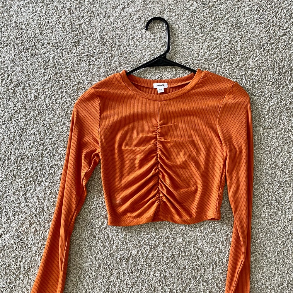 Long sleeved crop top